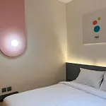 Sans Hotel Premiere Majapahit Semarang